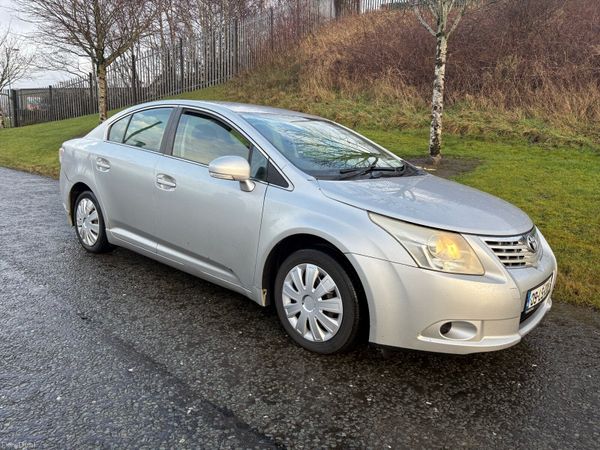 Toyota Avensis Saloon, Diesel, 2009, Silver