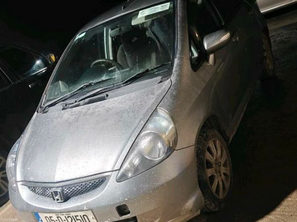 Honda Jazz Hatchback, Petrol, 2005, Silver