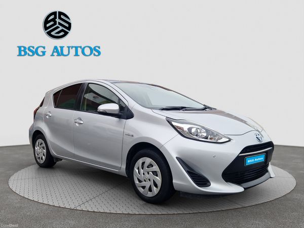 Toyota Aqua Hatchback, Petrol Hybrid, 2019, Silver