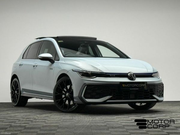 Volkswagen Golf Hatchback, Petrol Plug-in Hybrid, 2025, Blue