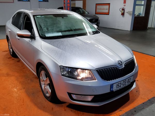 Skoda Octavia Saloon, Diesel, 2015, Silver