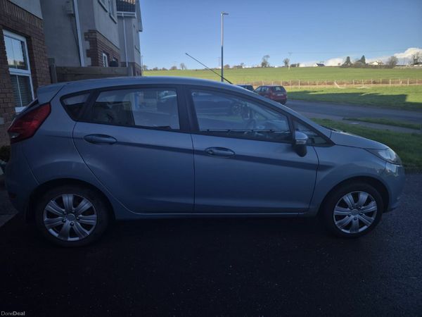 Ford Fiesta Hatchback, Diesel, 2010, Blue