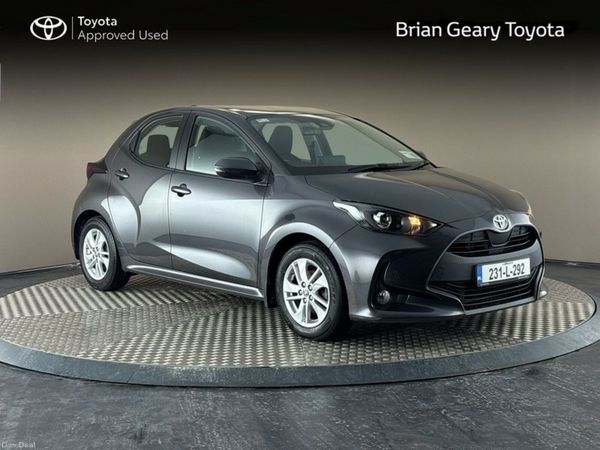 Toyota Yaris Hatchback, Petrol, 2023, Grey