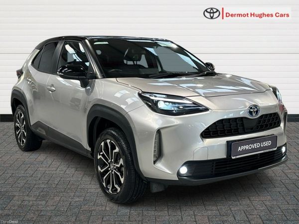 Toyota Yaris Cross Hatchback, Petrol Hybrid, 2024, Silver