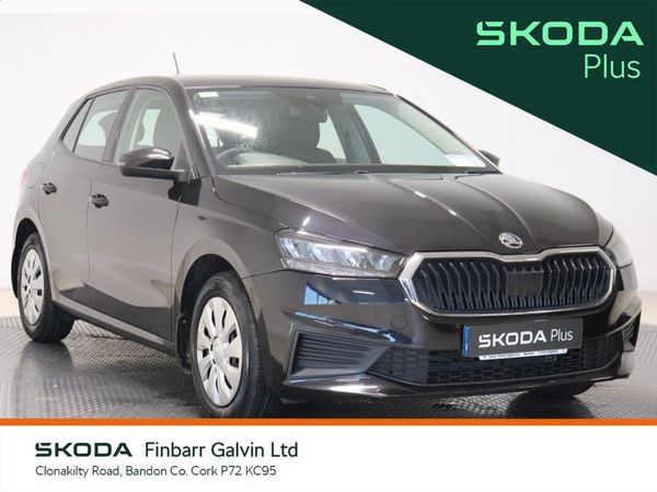 Skoda Fabia Hatchback, Petrol, 2023, Black