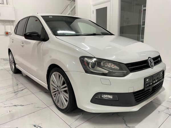 Volkswagen Polo Hatchback, Petrol, 2016, Blue