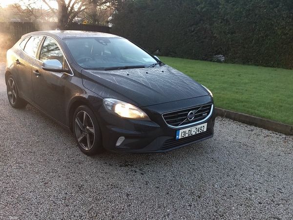 Volvo V40 Hatchback, Diesel, 2013, Black