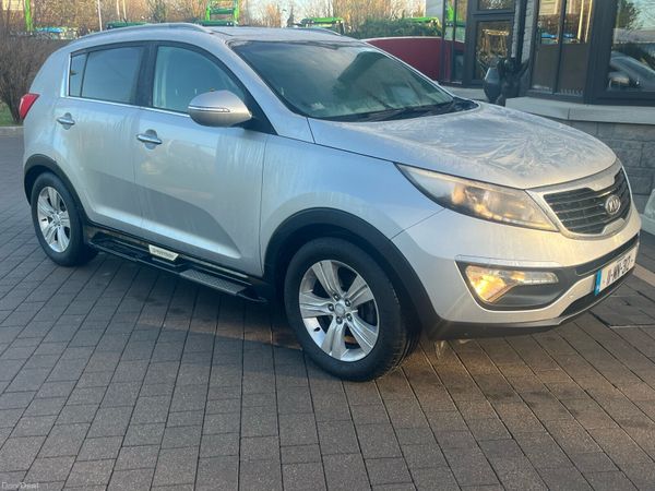 Kia Sportage SUV, Diesel, 2011, Silver