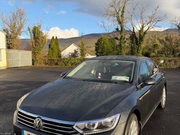 Volkswagen Passat Saloon, Diesel, 2018, Grey