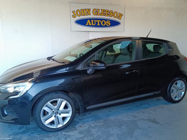 Renault Clio Hatchback, Petrol, 2022, Black