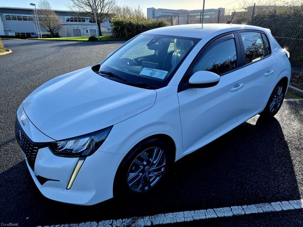 Peugeot 208 Hatchback, Petrol, 2020, White