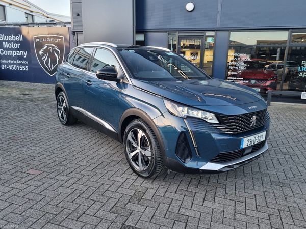 Peugeot 3008 MPV, Petrol, 2023, Blue