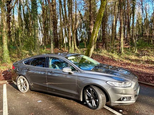 Ford Mondeo Hatchback, Diesel, 2017, Grey