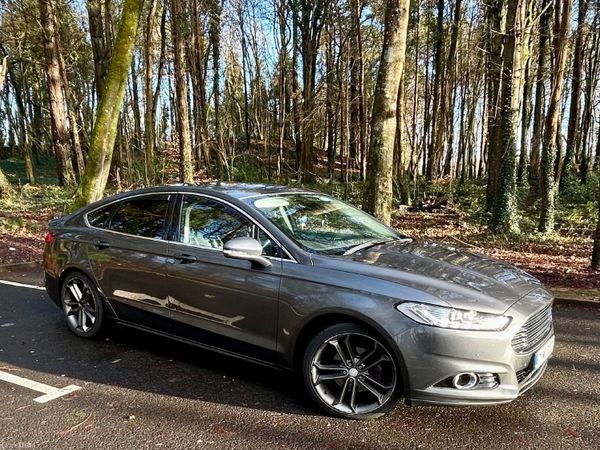 Ford Mondeo Hatchback, Diesel, 2017, Grey