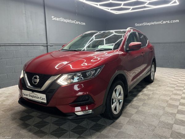 Nissan Qashqai MPV, Diesel, 2019, Red