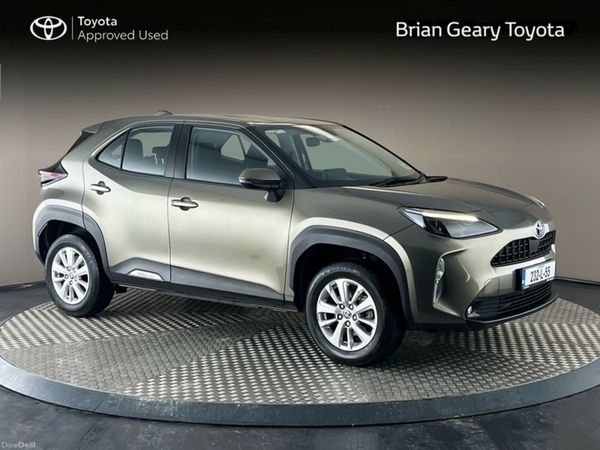 Toyota Yaris Cross Hatchback, Petrol Hybrid, 2023, Bronze