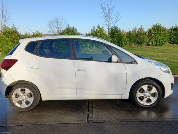 Kia Venga MPV, Diesel, 2014, White