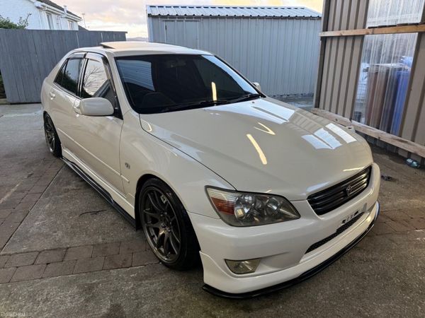 Toyota Altezza Saloon, Petrol, 2000, White