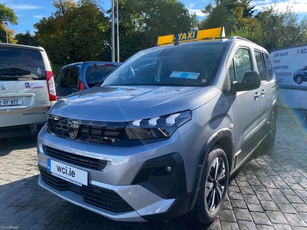 Ford Tourneo Custom MPV, Diesel Plug-in Hybrid, 2026, Grey