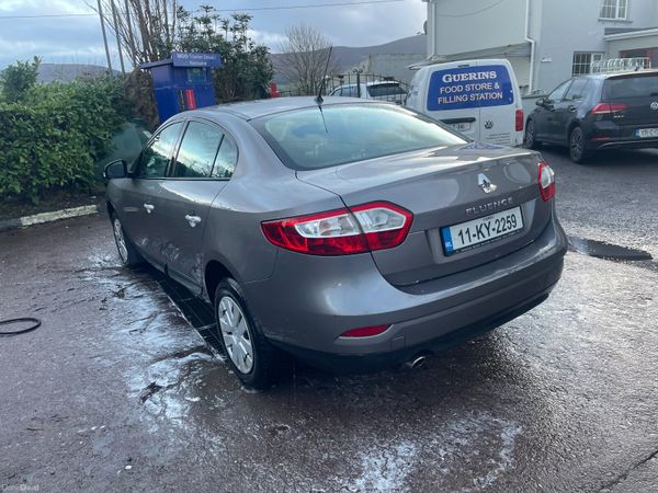 Renault Fluence Saloon, Diesel, 2011, Grey