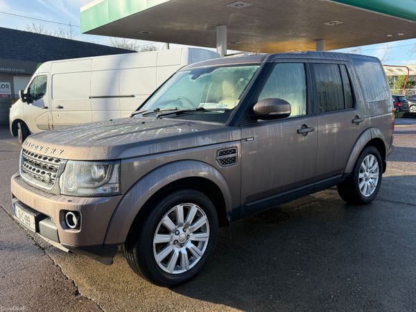 Land Rover Discovery SUV, Diesel, 2015, Gold