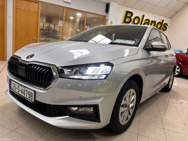 Skoda Fabia Hatchback, Petrol, 2025, Grey