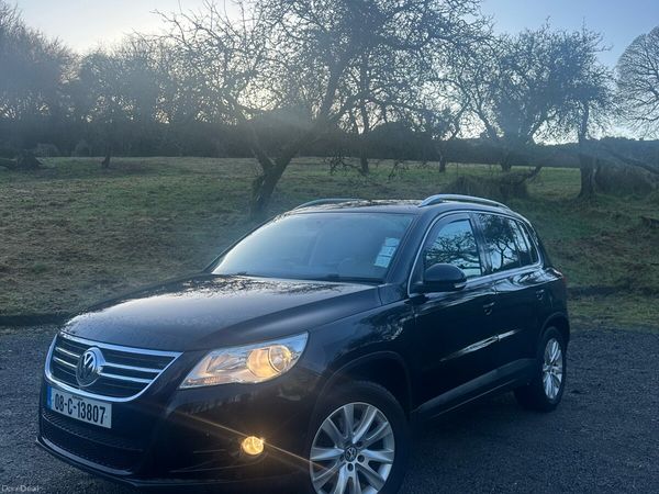 Volkswagen Tiguan SUV, Diesel, 2008, Black