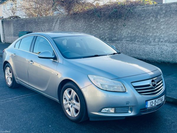 Opel Insignia Hatchback, Diesel, 2012, Silver