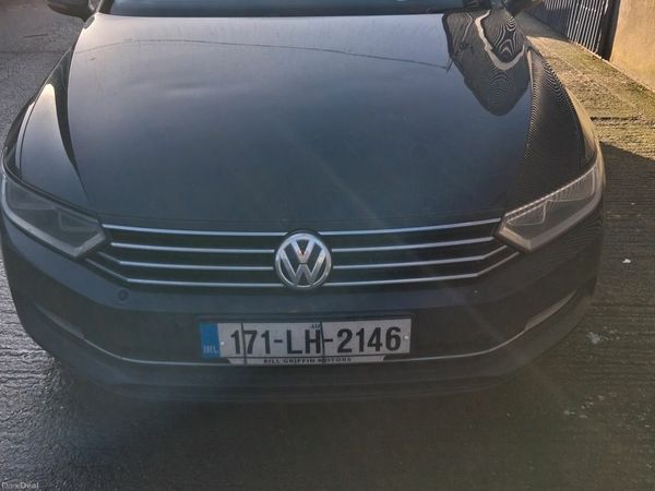 Volkswagen Passat Saloon, Diesel, 2017, Black