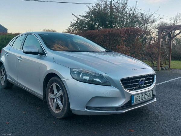 Volvo V40 Hatchback, Diesel, 2015, Silver