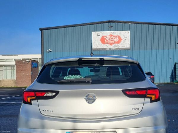 Opel Astra Hatchback, Diesel, 2017, Grey