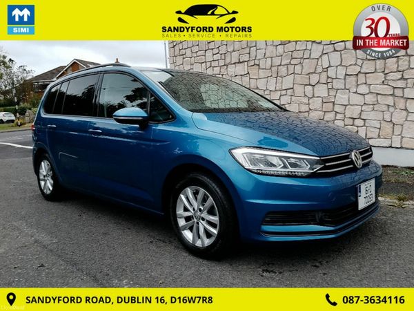 Volkswagen Touran MPV, Petrol, 2016, Blue
