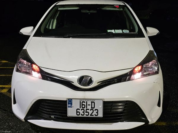 Toyota Vitz Hatchback, Petrol, 2016, White