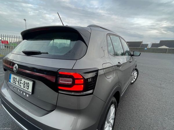 Volkswagen T-Cross Estate/Jeep, Petrol, 2019, Grey