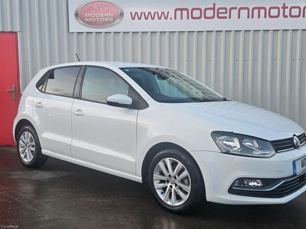 Volkswagen Polo Hatchback, Petrol, 2016, White