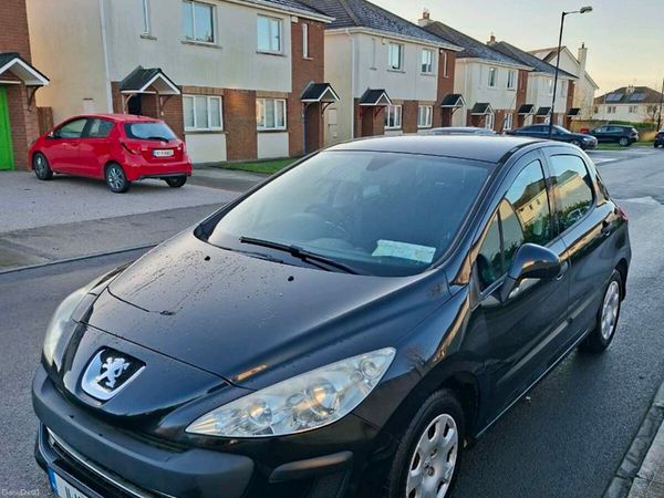 Peugeot 308 Hatchback, Diesel, 2011, Black