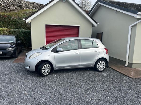 Toyota Yaris Hatchback, Petrol, 2007, Silver