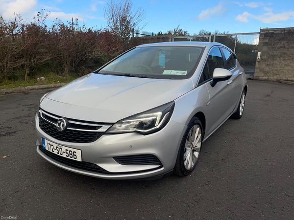 Vauxhall Astra Hatchback, Diesel, 2017, Silver