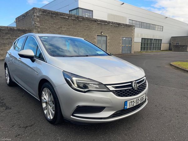 Vauxhall Astra Hatchback, Diesel, 2017, Silver