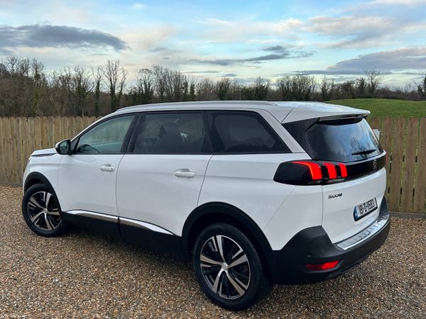 Peugeot 5008 MPV, Diesel, 2018, White