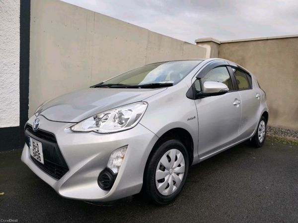 Toyota Aqua Hatchback, Petrol Hybrid, 2016, Silver