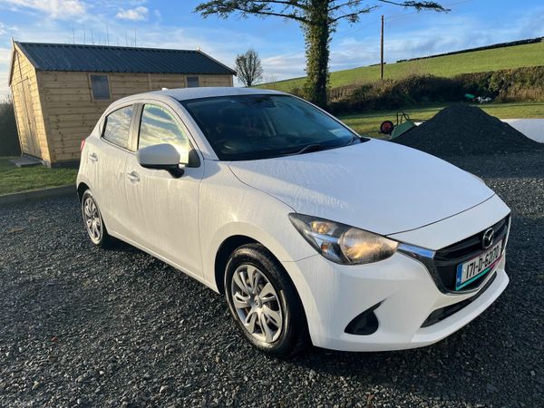 Mazda Demio MPV, Petrol, 2017, White