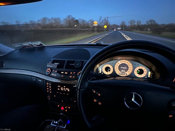 Mercedes-Benz E-Class Saloon, Petrol, 2008, Silver