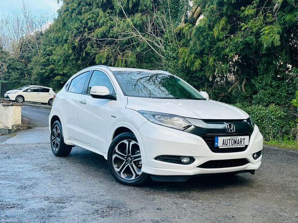Honda Vezel SUV, Petrol Hybrid, 2015, White