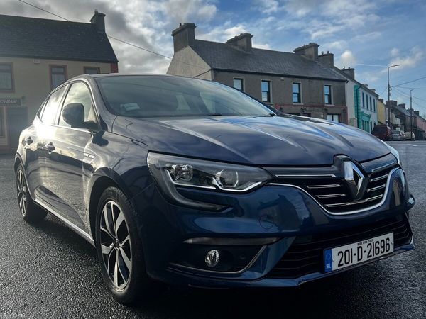 Renault Megane Hatchback, Petrol, 2020, Blue