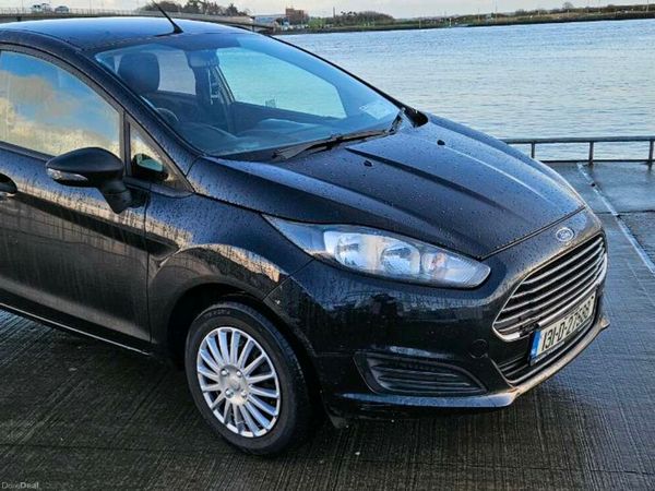 Ford Fiesta Hatchback, Petrol, 2013, Black