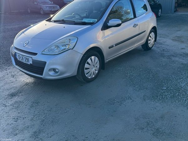 Renault Clio Hatchback, Ethanol Petrol, 2010, Silver