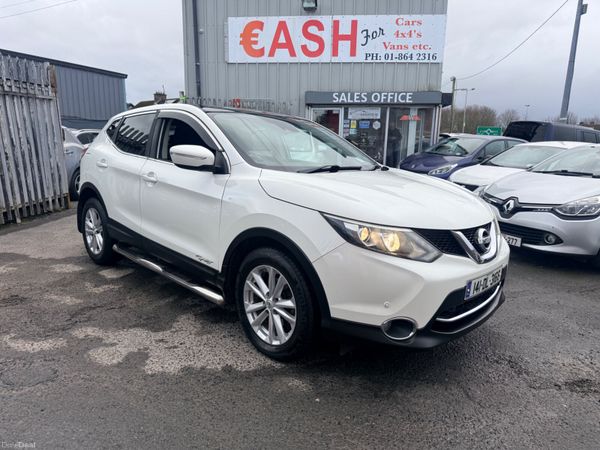 Nissan Qashqai Hatchback, Diesel, 2014, White