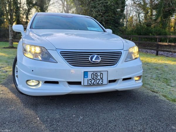 Lexus LS Saloon, Petrol, 2009, White
