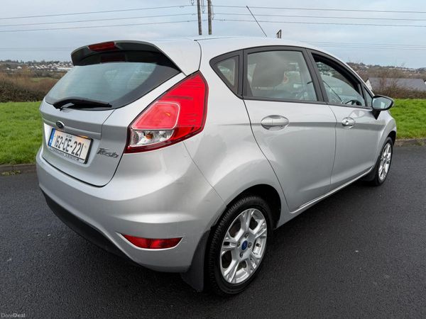 Ford Fiesta Hatchback, Petrol, 2016, Silver